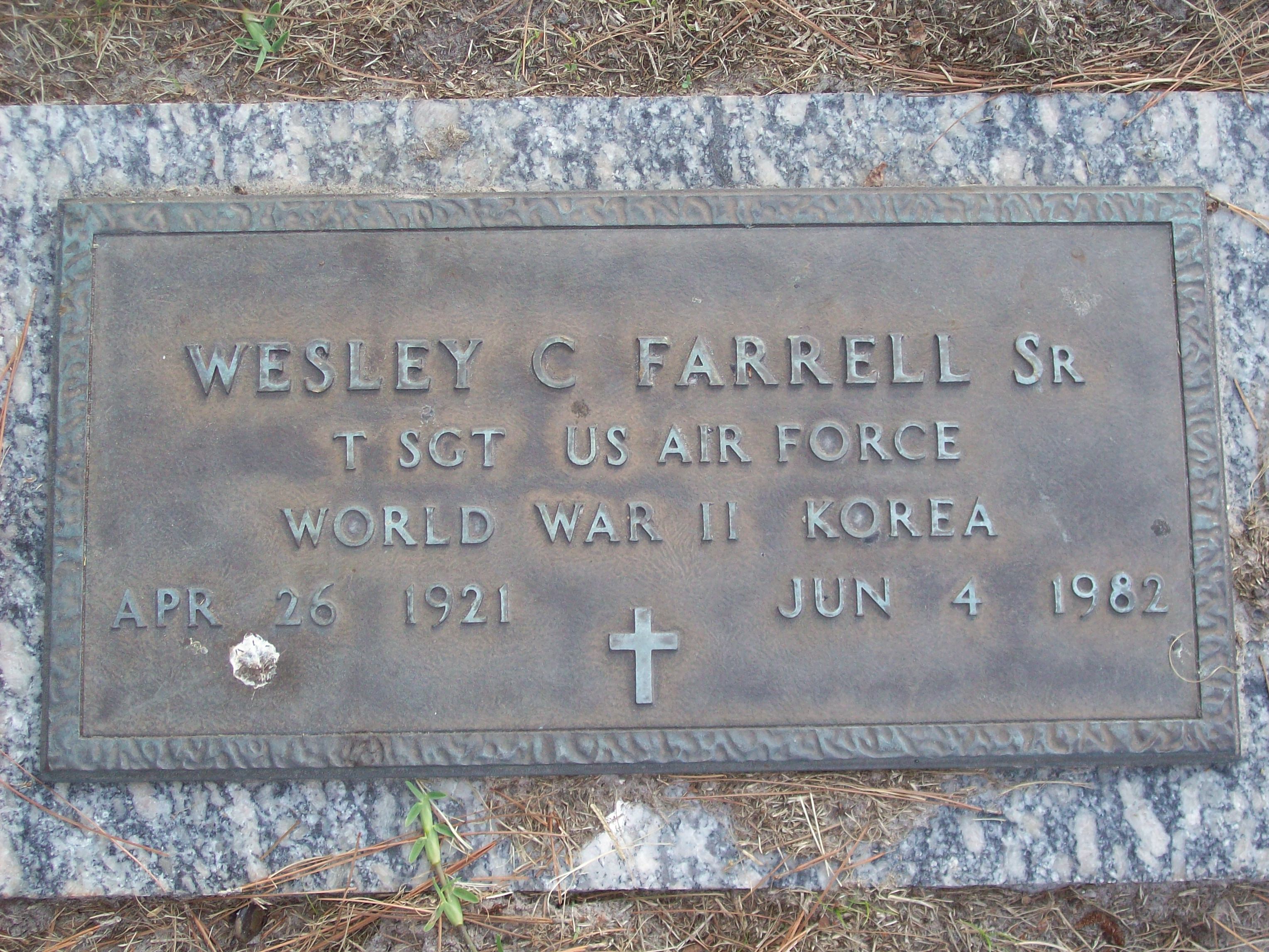 PMG_FARRELL_SR_WESLEY_C_4-26-1921-6-4-1982_MIL.JPG